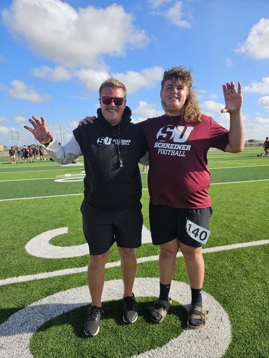 JayceLeist's tweet photo. Big thank you to @CoachZ_SU and @coachkeithallen for putting on a great camp. I appreciate the opportunity to to come out and learn. 
@declan_deyoung 
#Hornets #CPH #Classof2028 https://t.co/YqnxRoXGE8