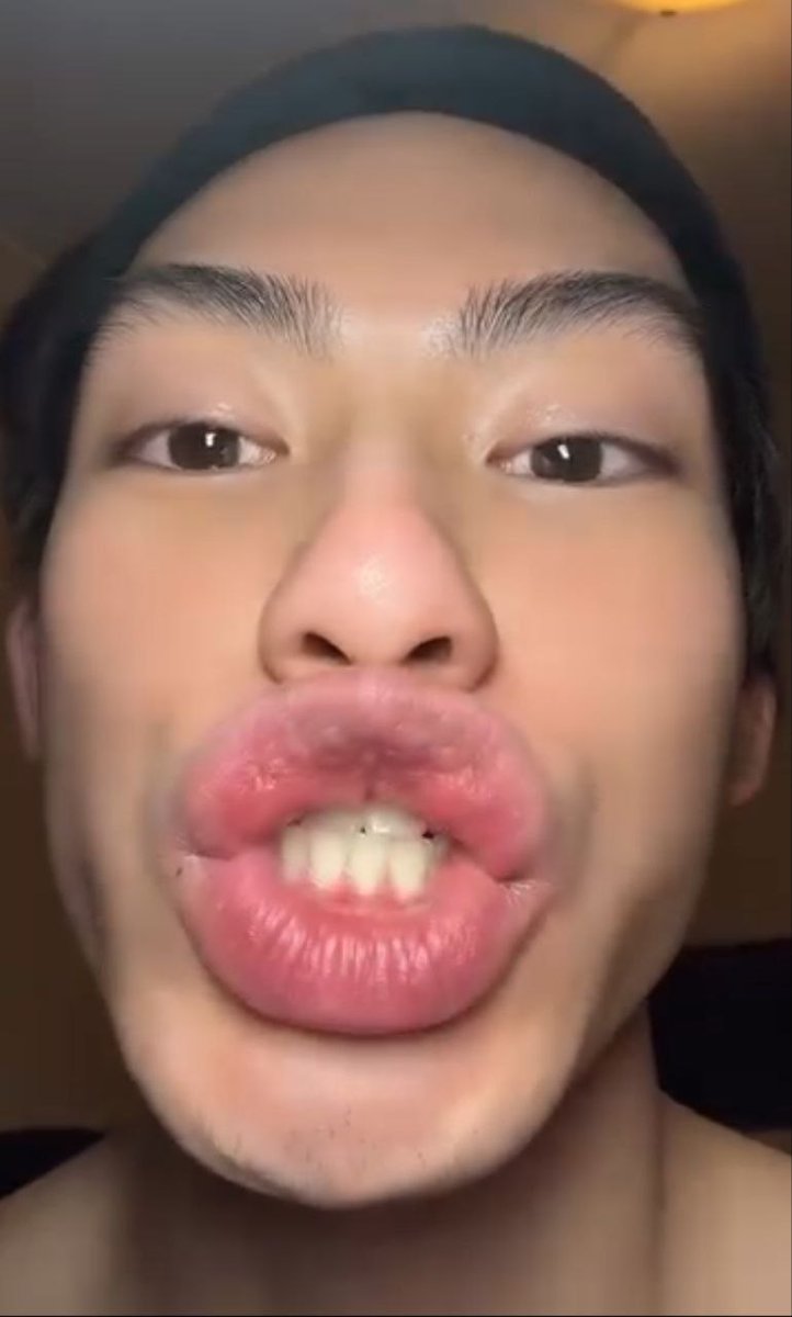 prettyboyfaces's tweet photo. King Henryrn 🫦Face thread🫦 https://t.co/WUZLadjGmS