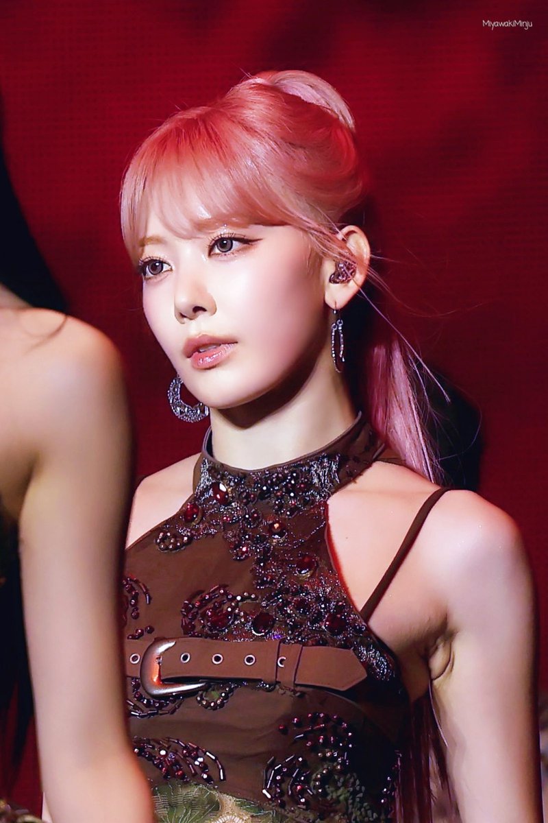 MiyawakiMinju's tweet photo. 260712
심장 멎겠네...꾸라야...
#사쿠라 #꾸라 #SAKURA #ックラ #miyawakisakura #宮脇咲良 #르세라핌 #LESSERAFIM #LE_SSERAFIM https://t.co/iQteFa9Fh2