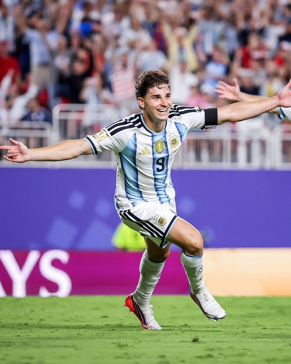 ﮼ماجد🇦🇷10 tweet media