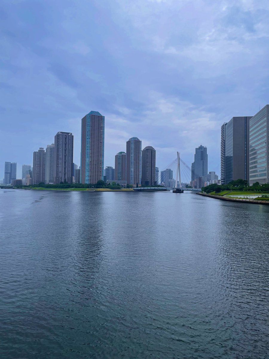 yatz_official's tweet photo. おはよう☀東京の景色って本当に綺麗やからロードワークが気持ち良いわ.
YATZ(やっつ)公式チャンネル
https://t.co/8KlCoY53xU
#yatz #やっつ #ANANTS #あんあんつ https://t.co/fzniuoOV3K