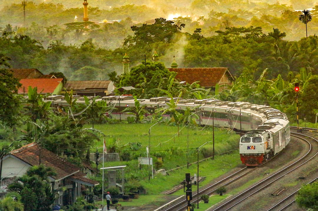 Kereta Api Indonesia tweet media