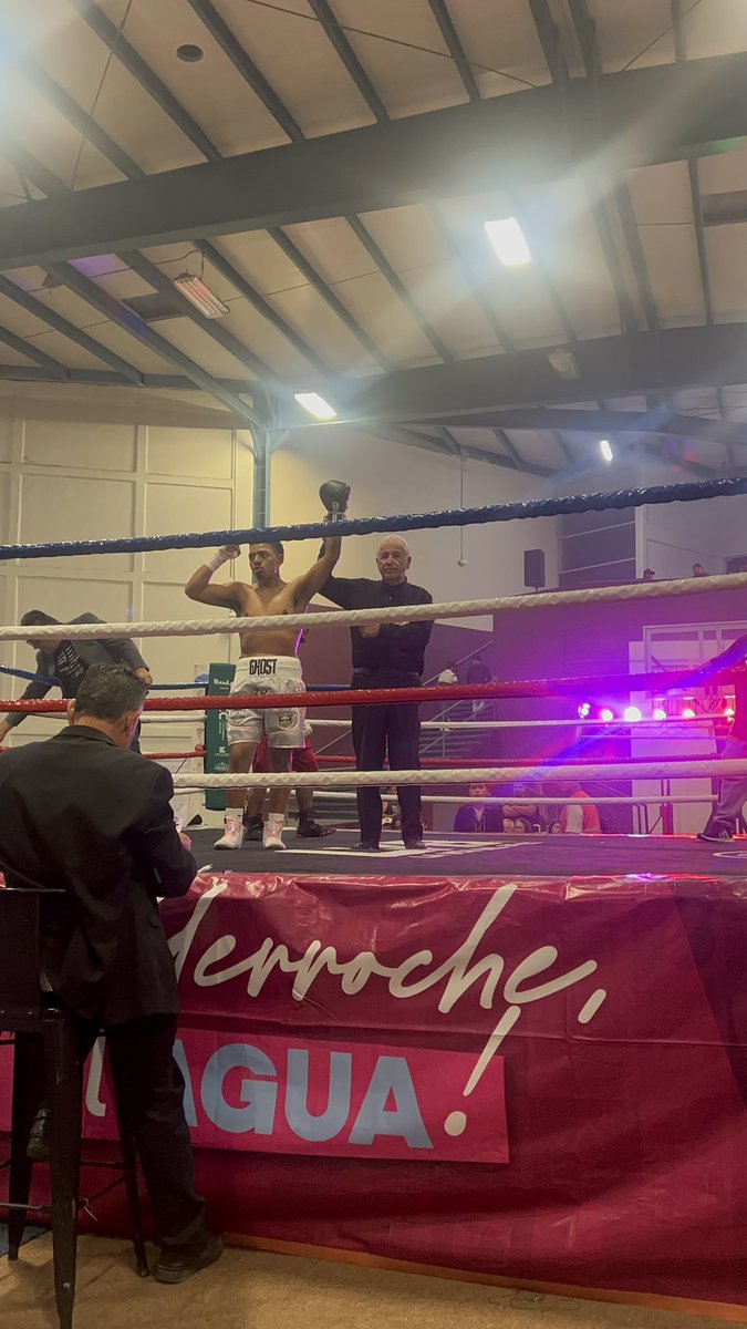 Gguap05's tweet photo. 1-0 First round TKO 🙏 #agtg #prodebut https://t.co/pyV8tCyKGe