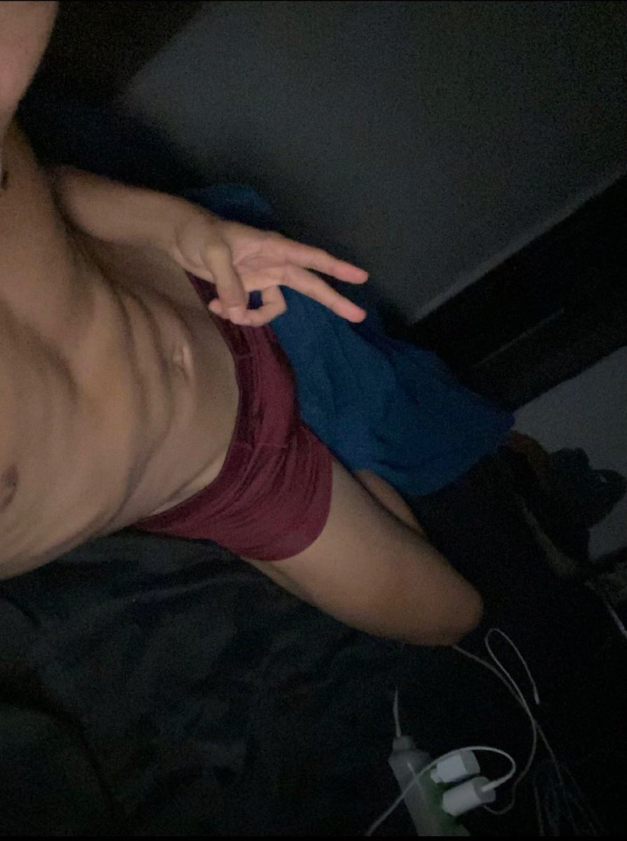 hugo_Landrades's tweet photo. chega com ft os de corpo semelhante, se for preto é melhor!
#BROTHERAGE #BROTHERAGEM #brotheragemhetero #TROCONUDSㅤ https://t.co/R7TiCBl2qH