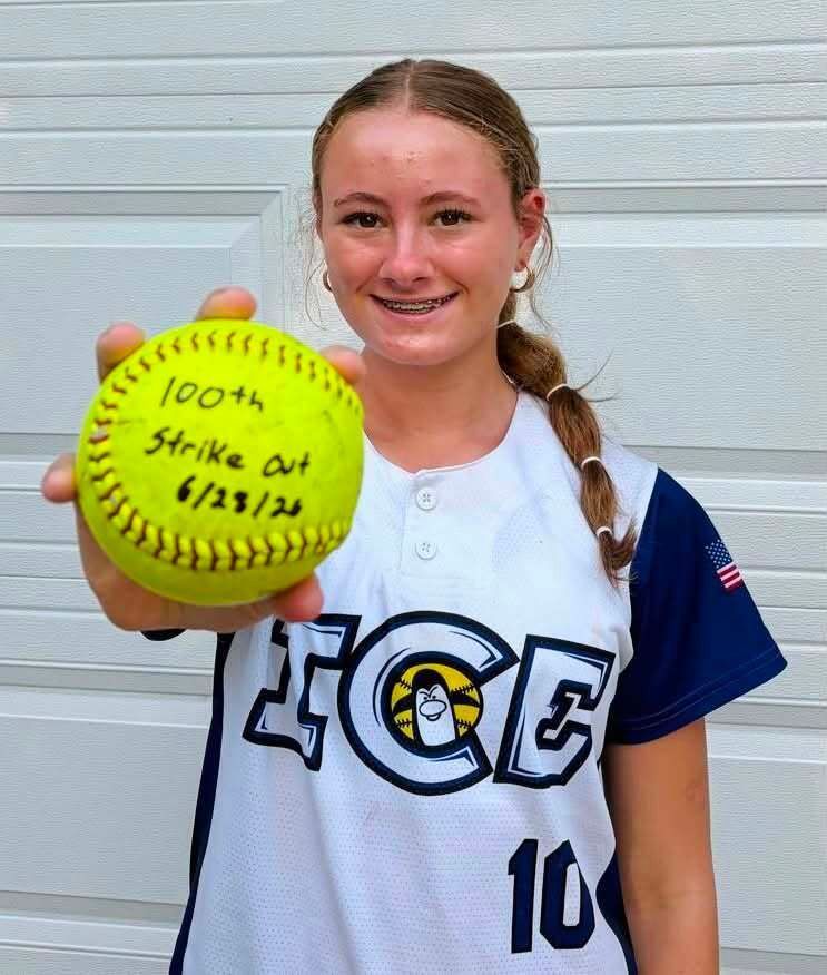 AnnaJanitz's tweet photo. 100 strikeouts this season 🥎

Hit the mark in Wisconsin Dells with Northern Ice 13U back in late June. Grateful for a coaching staff and teammates who push me every time out.

RHP | Barrington, IL | C/O 2030 

https://t.co/sO5afMSxtz https://t.co/lGnALd2M4j