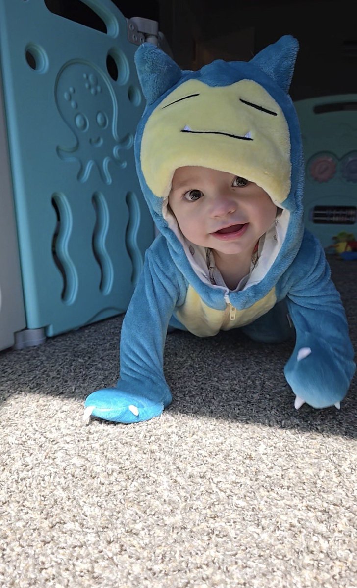 angel_byte_'s tweet photo. Found some old pics of the cutest snorlax baby 🥺😭💖 ugh my heart https://t.co/boAjf0yMQX