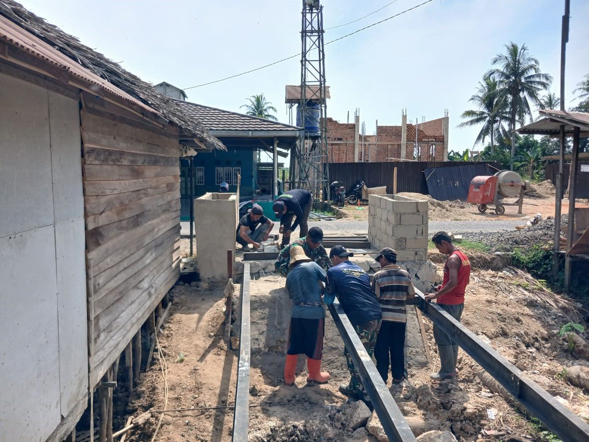 kodim1003kdg's tweet photo. Kodim 1003/HSS Bangun Jembatan Garuda, Jawaban Atas Keluhan Warga Selama Bertahun tahun

@pendim1003
 
 #dispenad #puspentni #korem101ant #penrem101ant #pendamXXIItb #kodamXXIItb #TNIAD #jembatangaruda https://t.co/SNtZfist8u