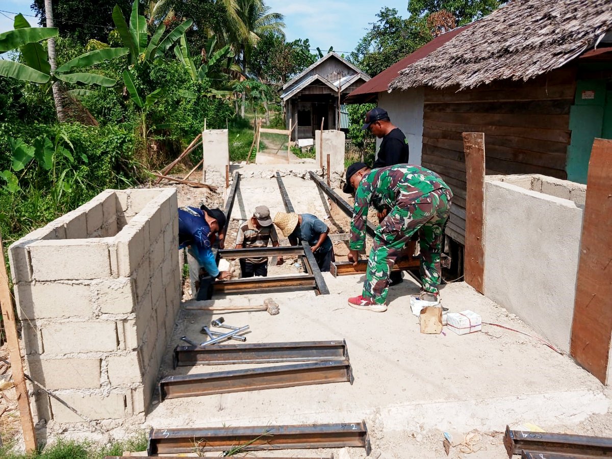 kodim1003kdg's tweet photo. Kodim 1003/HSS Bangun Jembatan Garuda, Jawaban Atas Keluhan Warga Selama Bertahun tahun

@pendim1003
 
 #dispenad #puspentni #korem101ant #penrem101ant #pendamXXIItb #kodamXXIItb #TNIAD #jembatangaruda https://t.co/SNtZfist8u