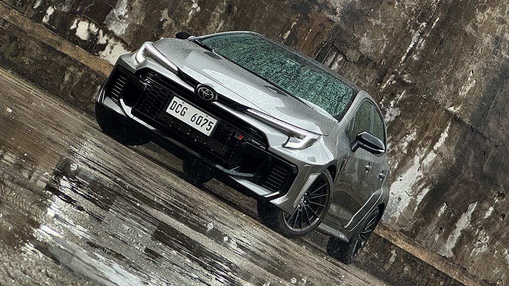 carguideph's tweet photo. Does the GR Corolla’s more practical package dilute the fun and somewhat raw driving experience of the GR Yaris? Read on. #ToyotaMotorPhilippines #TOYOTAGAZOORacing #TGRPhilippines #GRCorolla #CarReview #HotHatch #CarGuidePH
https://t.co/MTu0kv0n2E https://t.co/HeLJMxdYWc