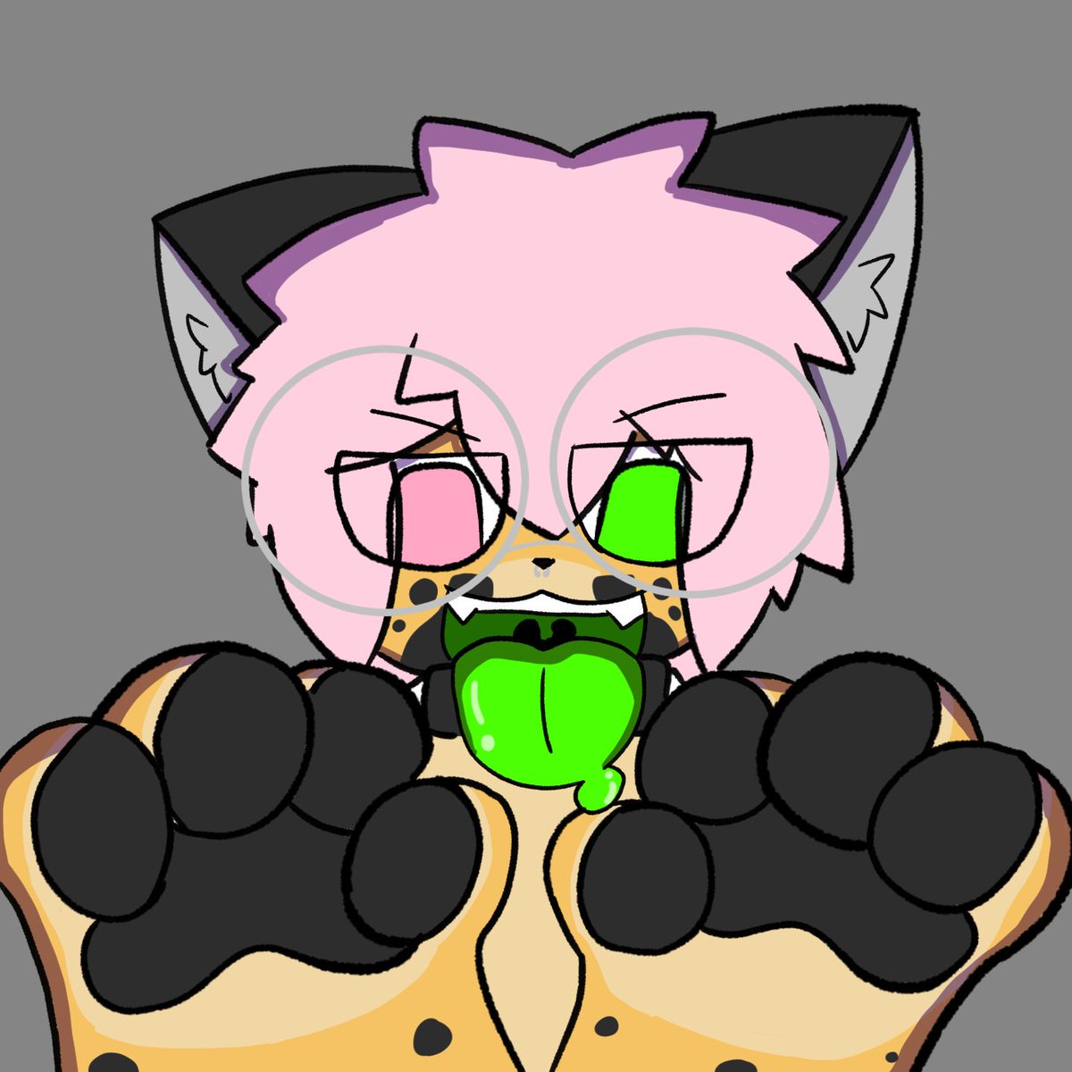 TrixxTrashCat's tweet photo. *licks you* https://t.co/eKjIVZU3tA