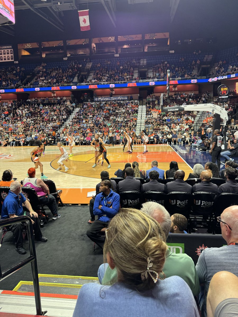A_TUNICK's tweet photo. @mauisportsgirl Love these comments, and ty for the welcome! I got to go to CT Sun vs Toronto at Mohegan Sun. 3rd row behind Suns bench. Was awesome. Marina was ballin the fuck out! https://t.co/YtXI3A7130