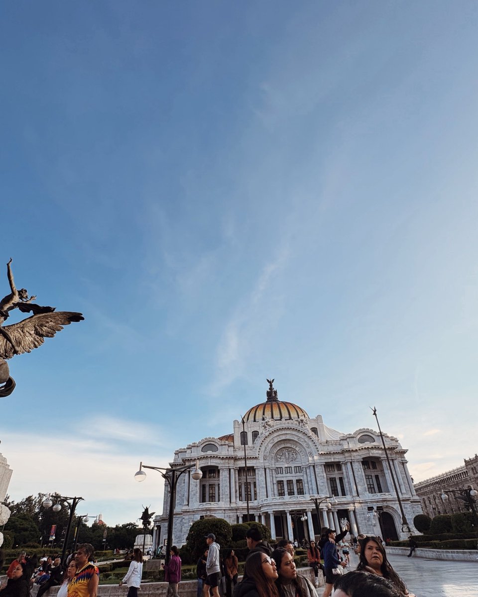 Nylevee_'s tweet photo. Hoy se corrió por quinta vez el @21KCDMX y lo disfruté muchísimo 
✨🤍 https://t.co/U6WWAUpe8t