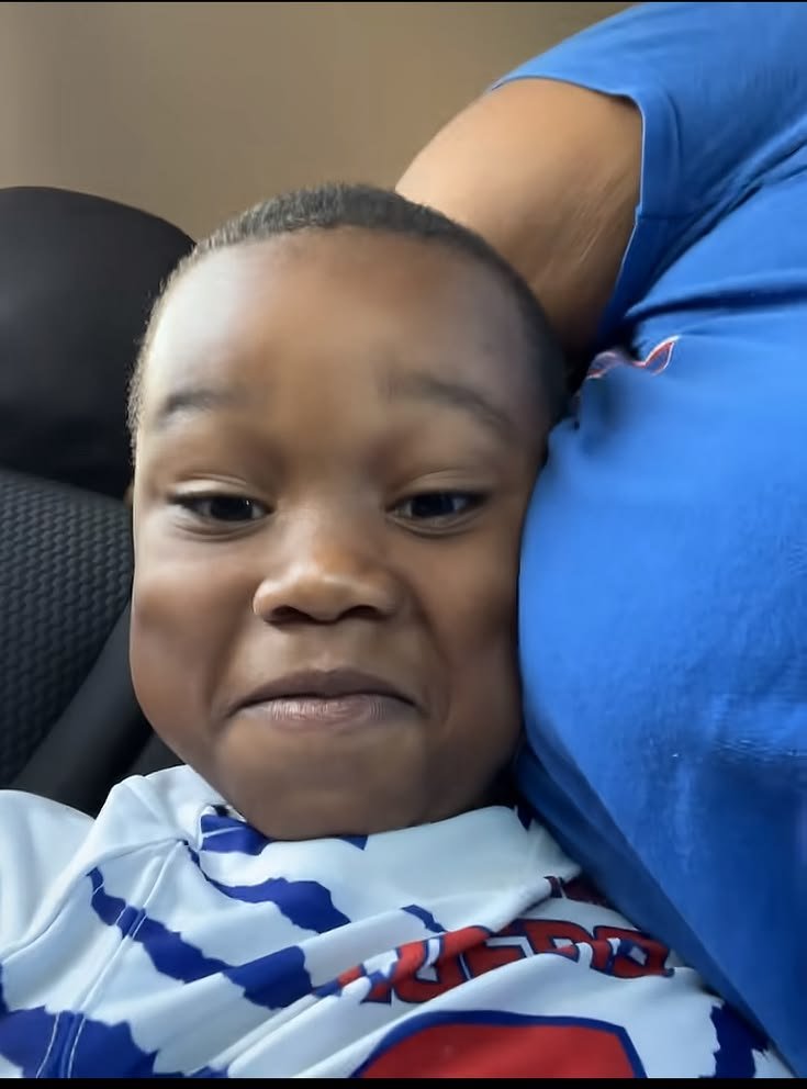 SHETAANI's tweet photo. Yani natoka online one second mshaekewa ndethes 🤡 drop the video🌚ik you guys are not mean😹 https://t.co/Qj9rdAlUTn