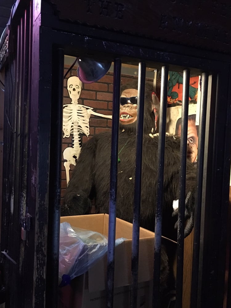 _NutHouse_'s tweet photo. the only sad part of the cage is that it wasn't strong enough to hold against the economy &amp; Tony's death

the cage was to hold what little remnant of culture and life was left in Palo Alto

the Nut House is back and its thanks to @RobinhoodCrypto &amp; @vladtenev https://t.co/biKx5zi8TF
