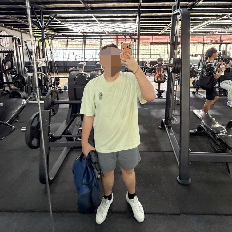Lost_One2022's tweet photo. Hi there! Let me introduce myself. 😅
✨ 26 years old
📏 5'8"
♑ Capricorn
💙 Diagnosed in November 2022, now undetectable after 3 months of treatment.
🌱 Single since my diagnosis.
🤍 Clingy (in the best way 😅)
See more... https://t.co/wtImy0QbxZ