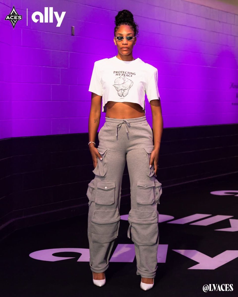 iCONtips's tweet photo. …lil run to the store to grab some buckets.
@_ajawilson22 in #theattico & #srvcstudio
#icontips https://t.co/BlSBO1UDpu