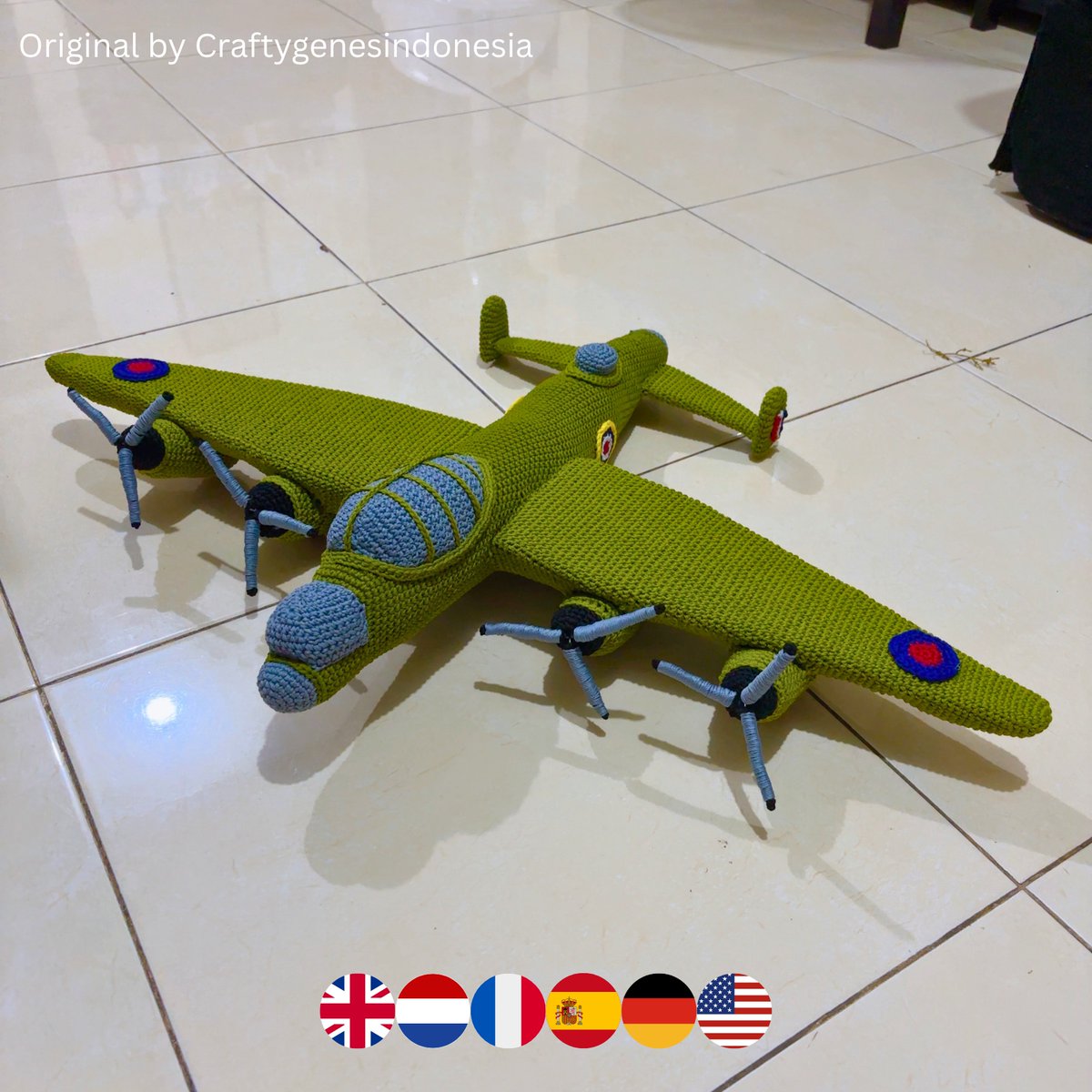 Craftygenesind1's tweet photo. Bomber Plane
Available in English (US & UK), Nederlands, Franรงais, Espaรฑol, Deutsch on https://t.co/7Ty8kY0MNP
#airplane #plane #bomber #crochet #amigurumi #haken #vliegtuig #avion #ganchillo #aviรณn #hรคkeln #Flugzeug #polarajut #rajut #pesawat https://t.co/5RR0btEemd
