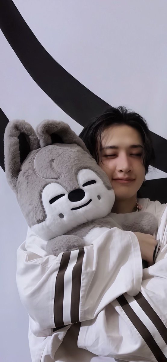 iloveskzr's tweet photo. user iloveskr bias line https://t.co/OgZMLOZD6t
