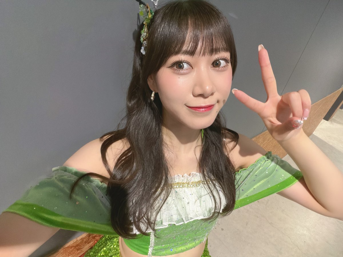 reona_ske48's tweet photo. おはようございます！

今日は月曜日！

ラッキーフードは「パン」です♪

今日もみなさんステキな1日になりますように♪

私は昨日のツアーの余韻を感じながらの1日になりそうです(*´`)

#おはよう井田ちゃん運動 https://t.co/6n4pe2vrjM