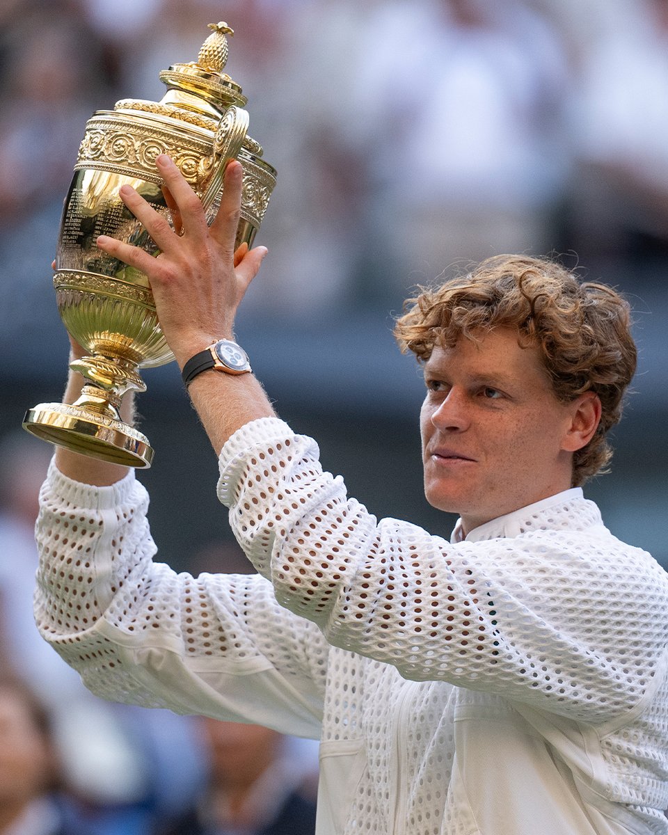 Wimbledon's tweet photo. All the emotions on the grandest of stages 🤝

#Wimbledon https://t.co/narJOhufNa