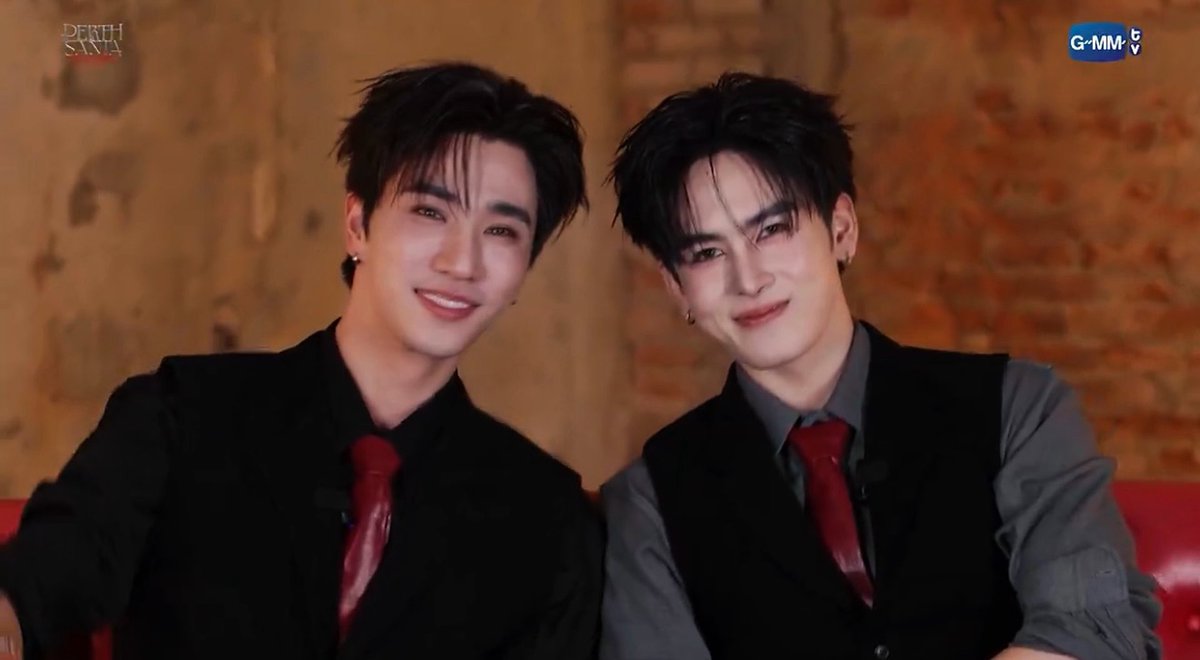 MymywithPS's tweet photo. @PerthOfficialTH 🖤🤍

#PerthSantaConcert
#PerthSanta #เพิร์ธแซนต้า
#PerthTanapon #Santapp https://t.co/YA0TMtwETB