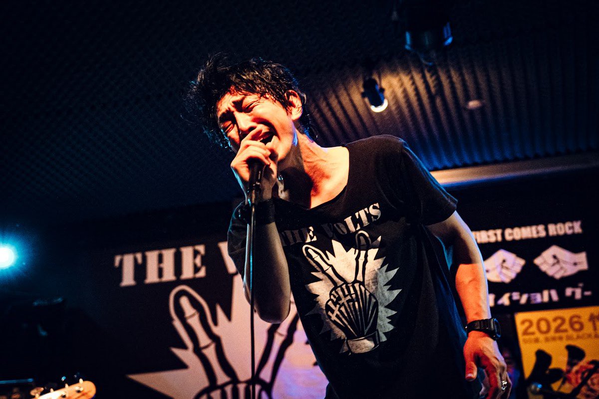 crazy_bomb4's tweet photo. 7.10は吉祥寺で
『最初はグーVS THE VOLTS』でした✌️
すごくバチバチで楽しかった🎵
かっちょええ写真もらいました✨
Photo by @takuya__onuki 

次回ボルツは8/1 新宿アンチノック https://t.co/ZWI9B4sk1Z