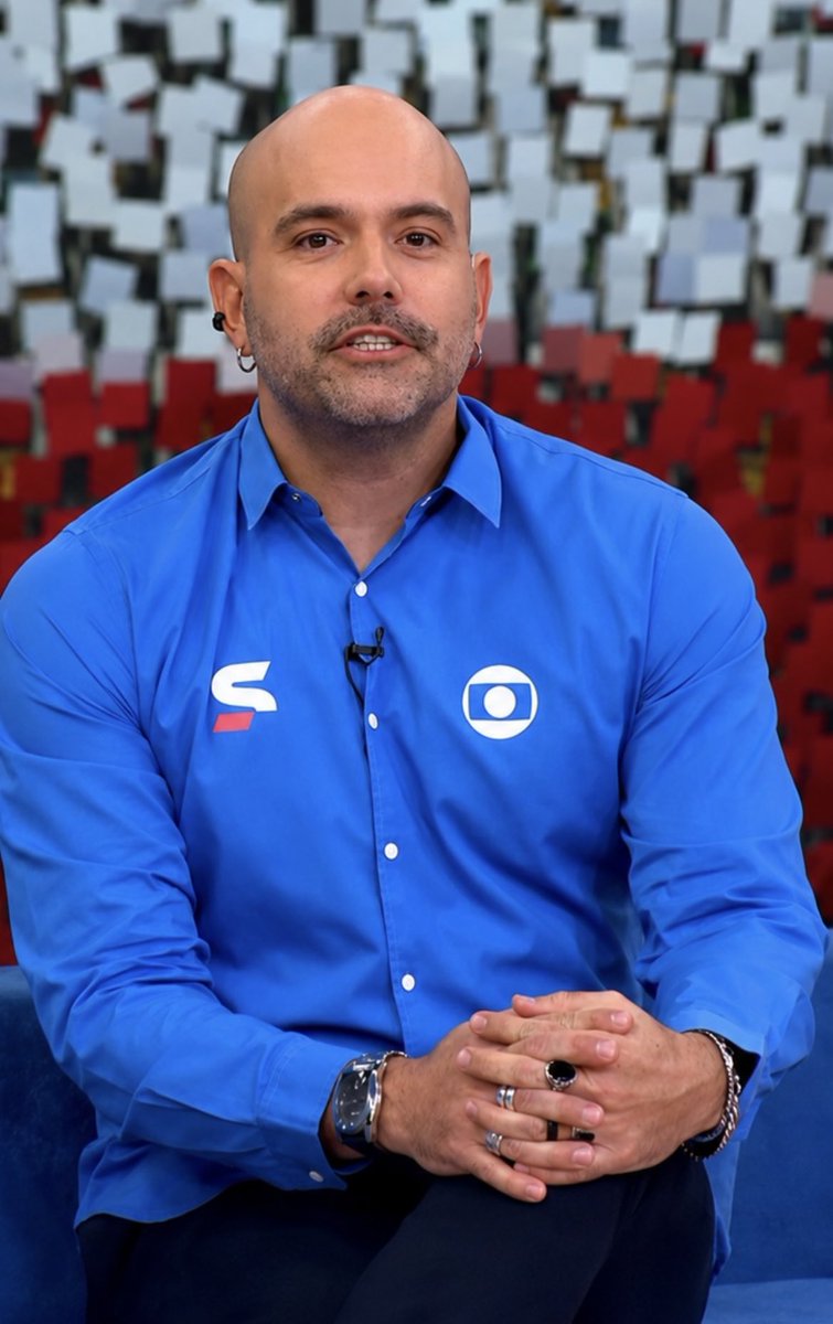 gabrielcards_'s tweet photo. gente, só eu acho o Lucas Gutierrez do #Fantástico super charmoso??? https://t.co/Od6dA3nNeb