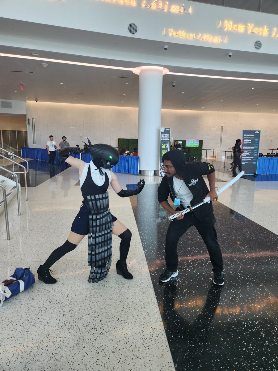 Duckie_Jr23's tweet photo. Supercon was mad fun today w the homie @Kayzian17 https://t.co/uzyaJLsXDT