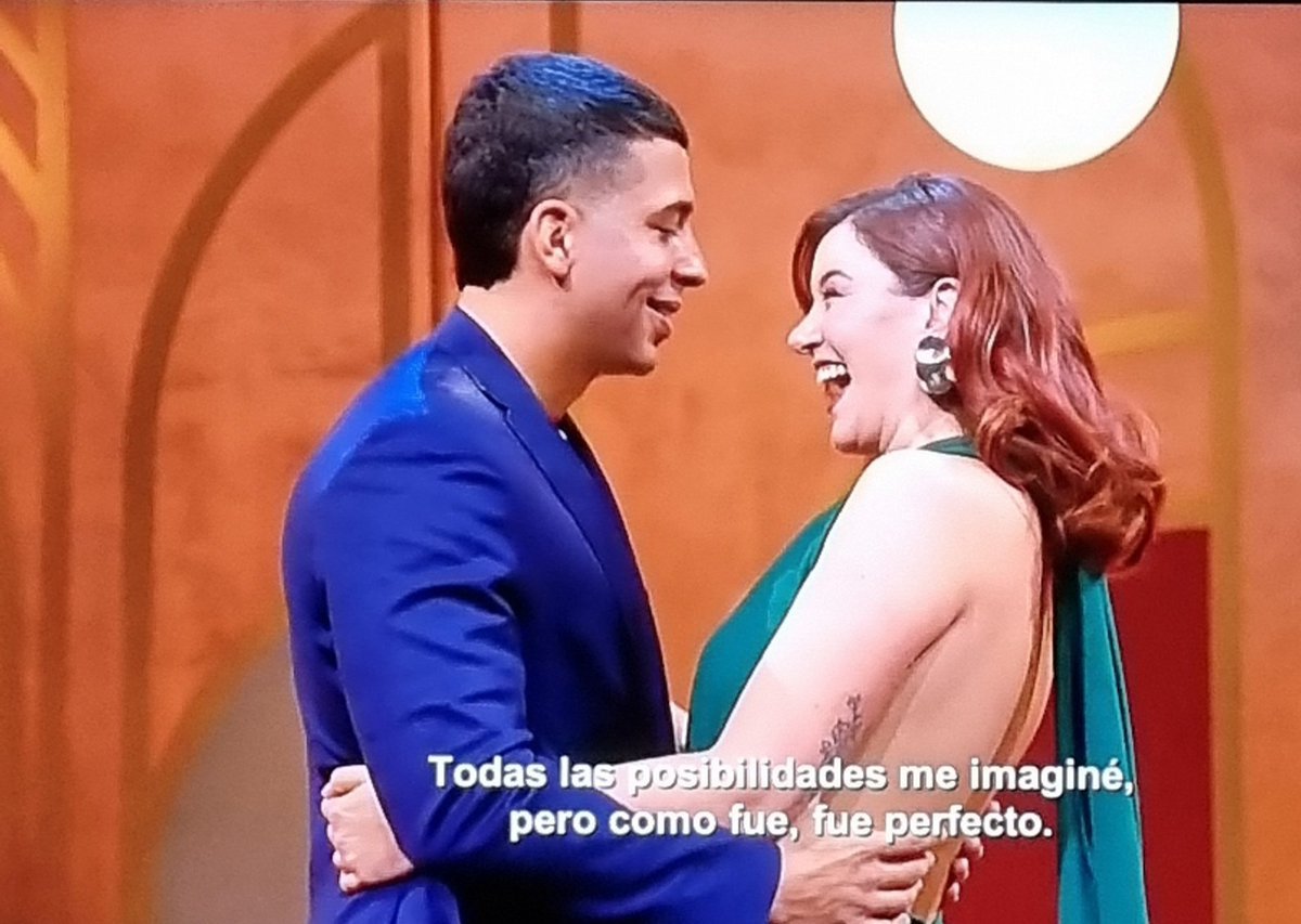 detoxqueen's tweet photo. Si esta pareja a distancia no funcionó, debe ser POR CULPA DE LAS CANCELACIONES DE FLYBONDI que no les permitió verse todos los findes JAJAJAJA

#LoveIsBlind #LoveIsBlindArgentina https://t.co/bStqF6vzdS