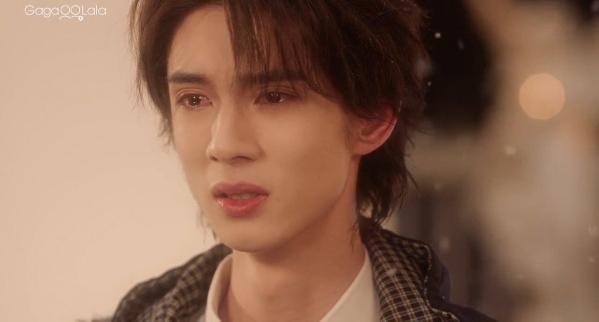 iamroberte's tweet photo. I came after you. Zhang Zhun. Four hundred seventy-two steps. After leaving the hot pot place, you walked 472 steps. You took the call. I followed behind you. Like a stray dog.
#DeepIn #DeepInEP7 #DeepInTheAct #入戏 #Ollie #刘天跃 #ShuYuan #淑元 https://t.co/3Z8fxaoOW9