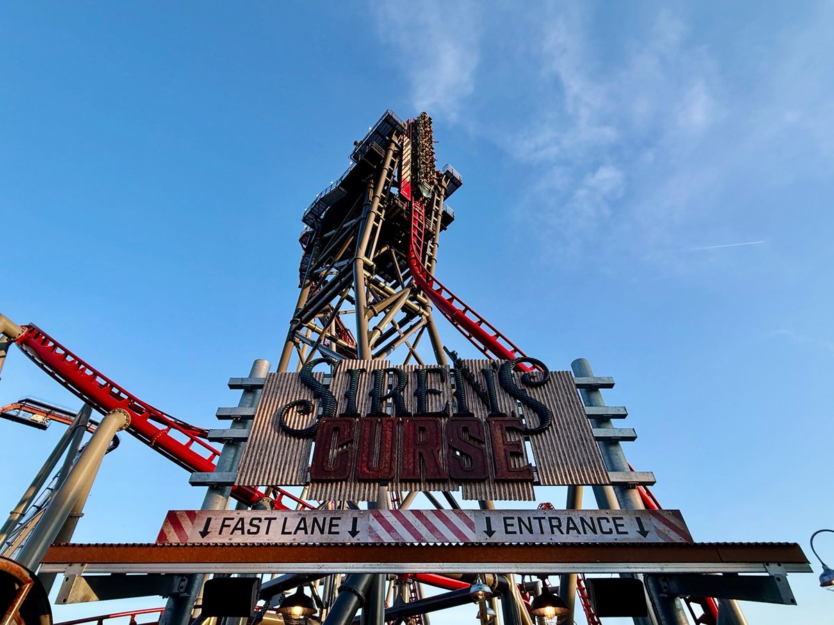Attractions 360° tweet media