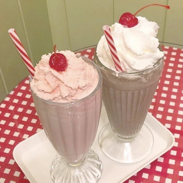 andminiverse's tweet photo. type 'my favorite ___' into 📌 &amp; post your first results  
• idol 
• hobby 
• aesthetic  
• drink

makes sense for me tbh 🥹 https://t.co/JO08TxWKsP