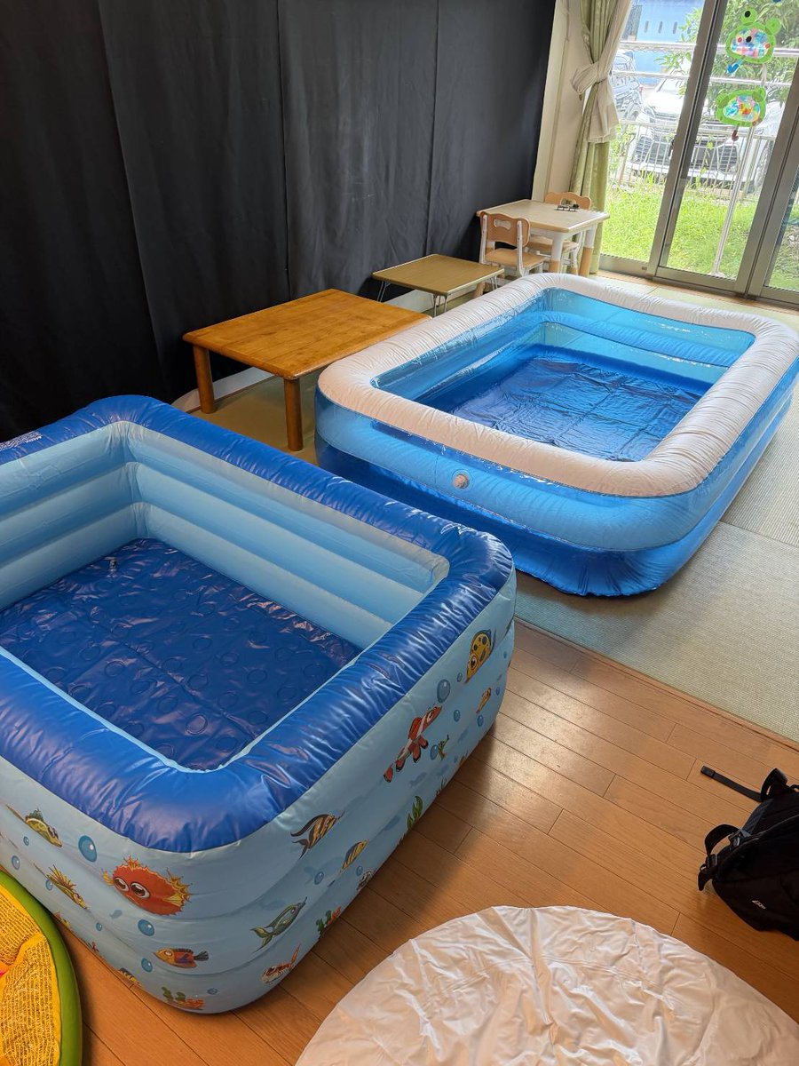 keyakiall1's tweet photo. さくら館
夏に向けて準備

去年の夏休みが終わった時にも確認していますが、空気を入れて漏れがないか確認中です

#さくら館 #愛知県 #春日井市 #けやき福祉会 #障がい児施設 #重度 #日中活動 #生活介護 #放課後等デイサービス #求人 #スタッフ募集 #いっしょに働きませんか 
https://t.co/Iole5xTouY https://t.co/Cnw58UWBEu