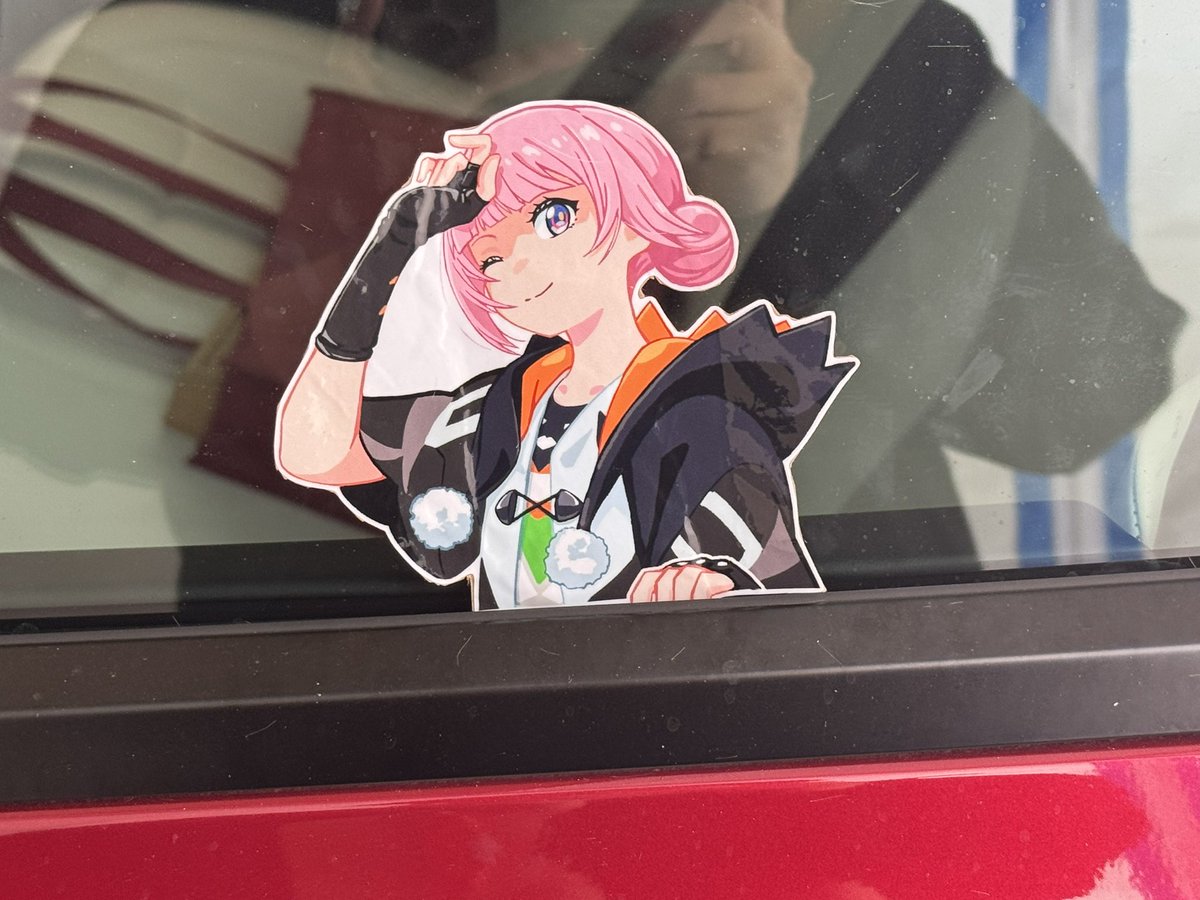 danielissocute's tweet photo. I made this car sticker to celebrate KAF's appearance at Offkai Gen 5! ✈️ Thanks @chuchi_sub for the art! You can scan the NFC tag to listen to SHINAI. I come up with a bilingual pun for this and I am so proud of it. 🌸

"Pat here when she nigh, then tap here for SHINAI!"

Offkai Gen 5での花譜ちゃん出演を記念してカーステッカーを作りました！🚗🌸 スマホでNFCタグを読み込むと「深愛」が聴ける特別仕様になってます！ちなみに、このために英語と日本語を交えたダジャレを考えたんですが、個人的にすごく気に入ってます😆

#OffkaiGen5
#KAFWORLDCIRCUIT
#花譜ワールドサーキット 
#花譜美術部