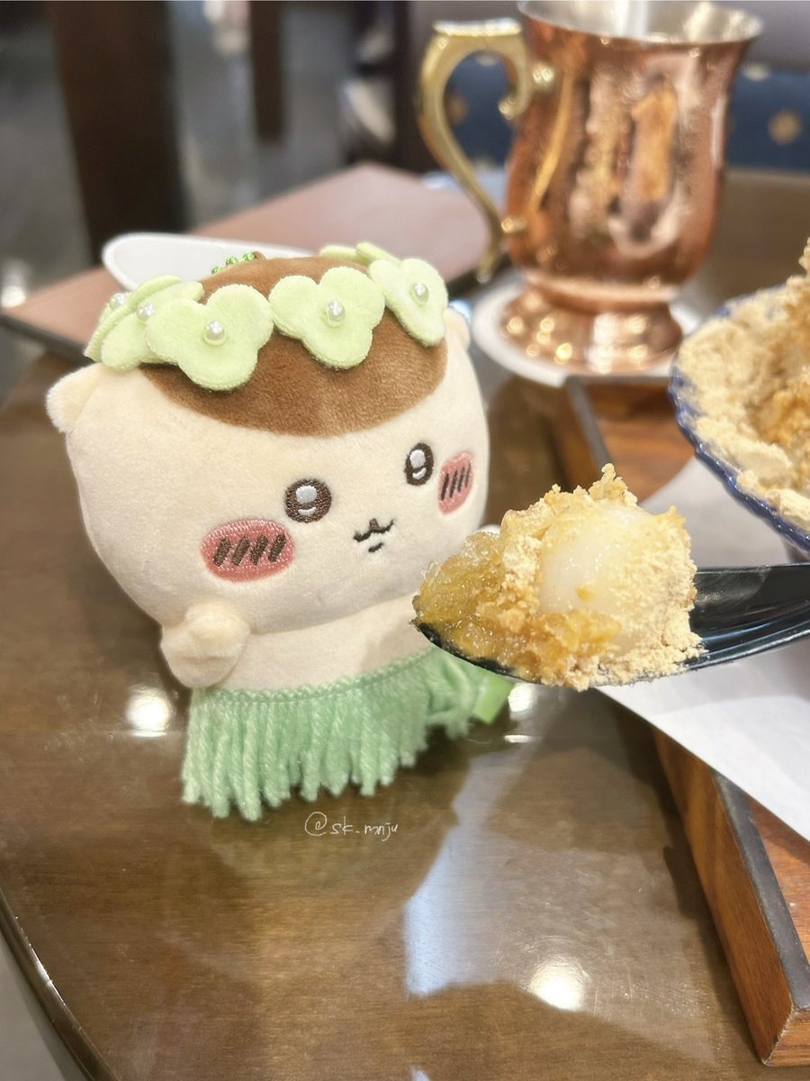 sk_mnju's tweet photo. くりまんじゅうと今年初かき氷ᵔ-ᵔ♩
ブルーハワイでもお酒でもなく黒蜜きなこですよ〜 https://t.co/17LTk8QVtr