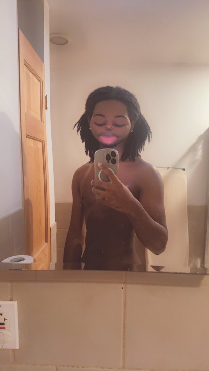 nxtexvi's tweet photo. js wait till i get my dreads back😩 https://t.co/rQwPZWMIBX