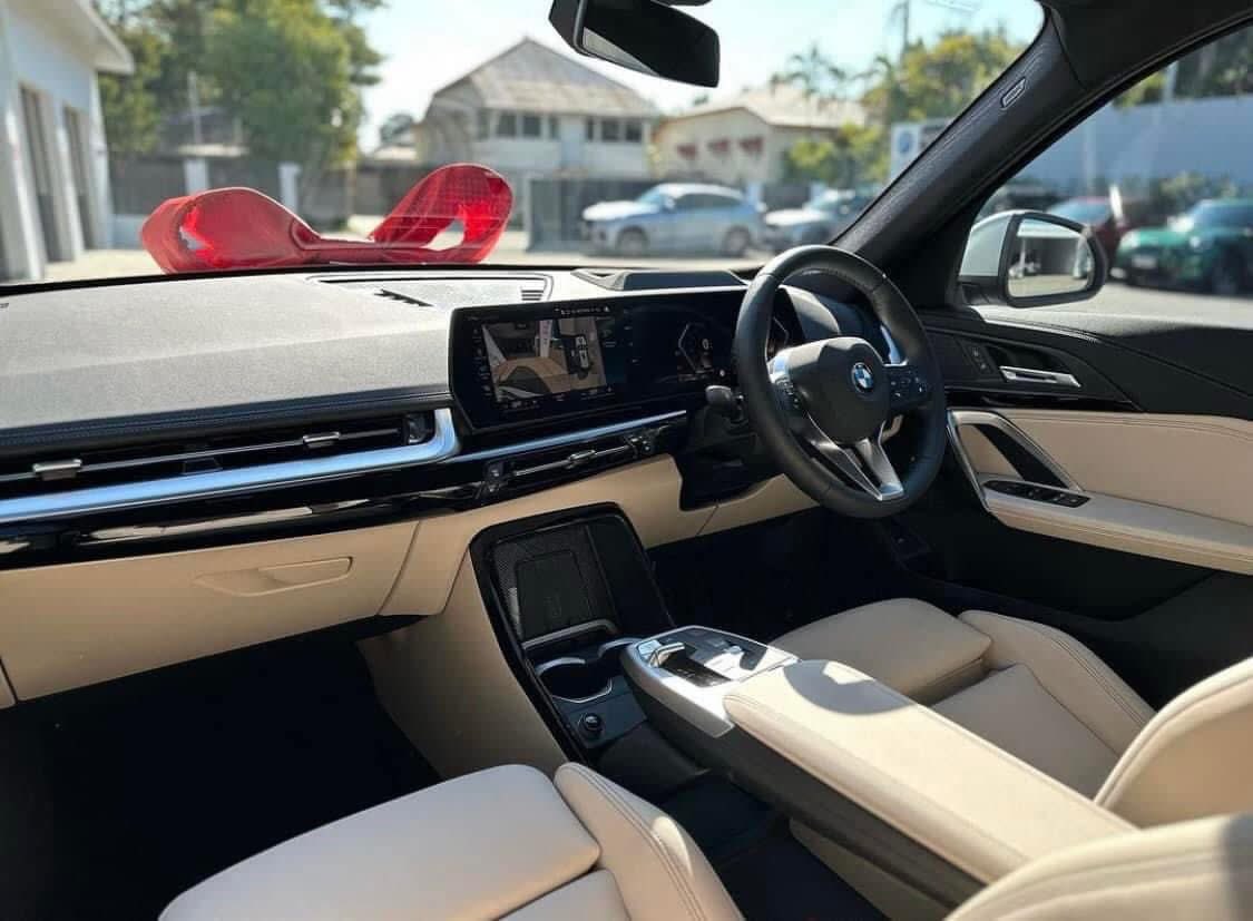 Jennieemilss's tweet photo. I’m proud to see this couple get the rewards they absolutely deserve!  They have been trading consistently for 8 months on our trading platform and now they have a lovely BMW to show for it, retirement live is going quite fantastic for the both of them! 😇😇🥰  Send me a DM https://t.co/wY5wSs0nbh