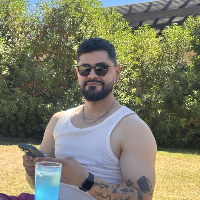 J_Ocando's tweet photo. #NuevaFotoDePerfil https://t.co/bXeKYeAQcT