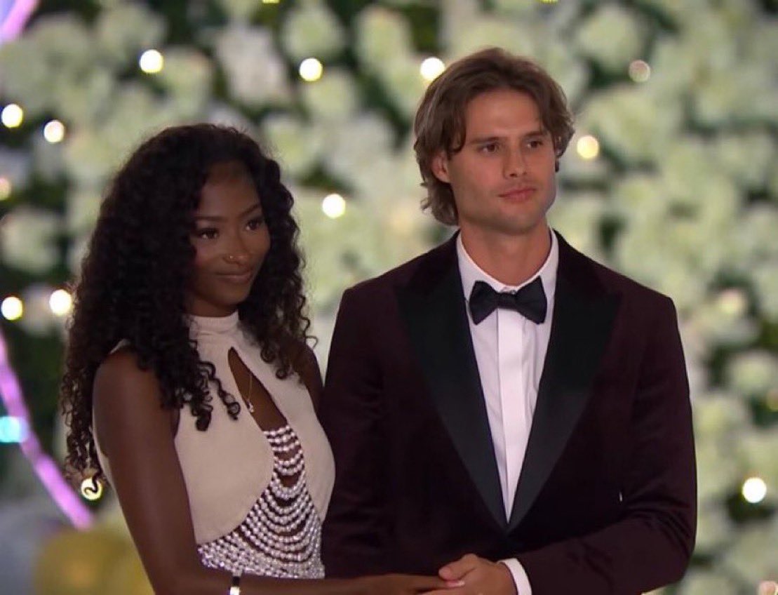 TheePopCore's tweet photo. Bryce Alakai and Trinity Tatum are the official winners of Love Island USA Season 8. https://t.co/ihWFZbnepY