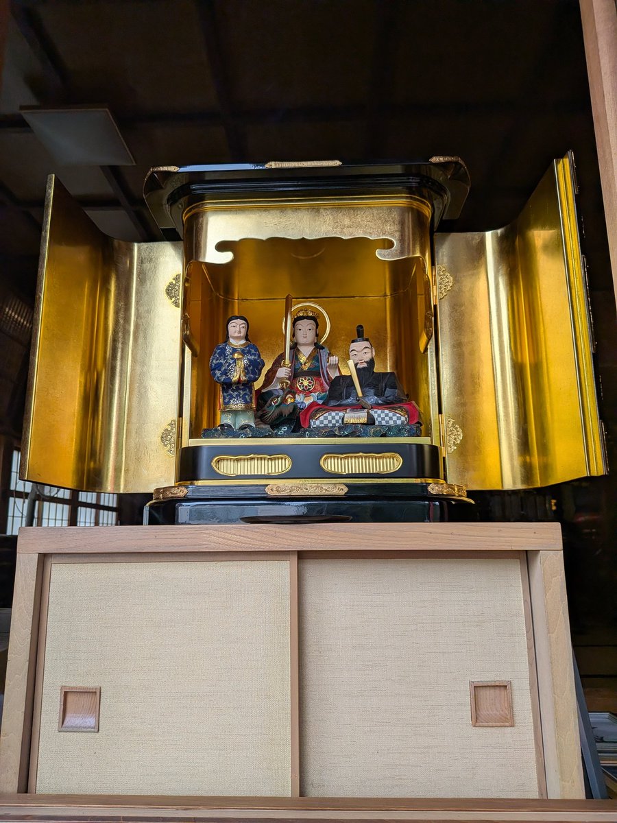 ryohoji's tweet photo. 八王子では本日お盆の入りとなります。また8月8日までは八王子八福神「∞（はち）結びめぐり」を開催中です。蒸し暑い日が続いておりますので、お墓参りや八福神めぐりの際は十分お気をつけてお参り下さい。 https://t.co/V6cyn8cqBU