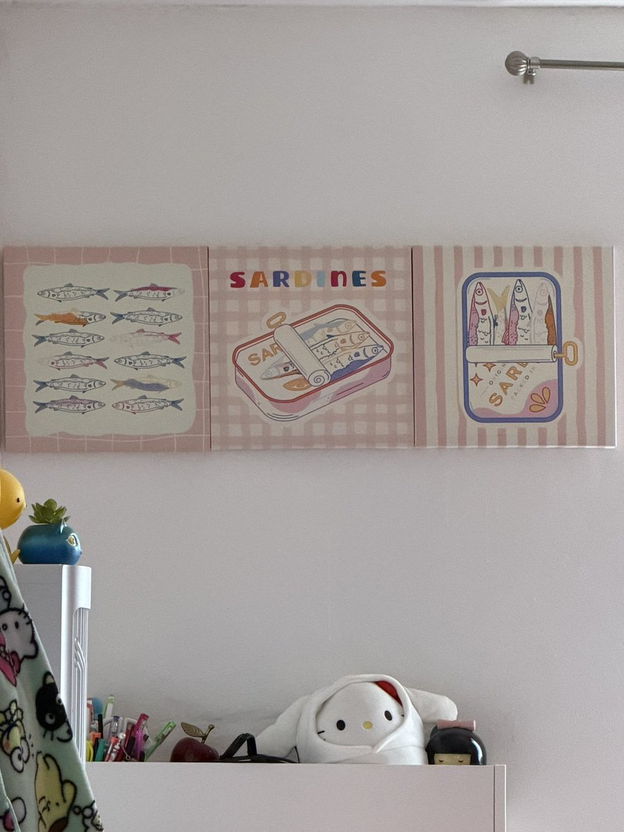 sofiLove_Life's tweet photo. I know I shouldn’t be spending money, specially with my work contact being almost up, but I just needed to get this! It’s so #cute ! #wallart #aesthetic #decour https://t.co/56IJ7ERxpG