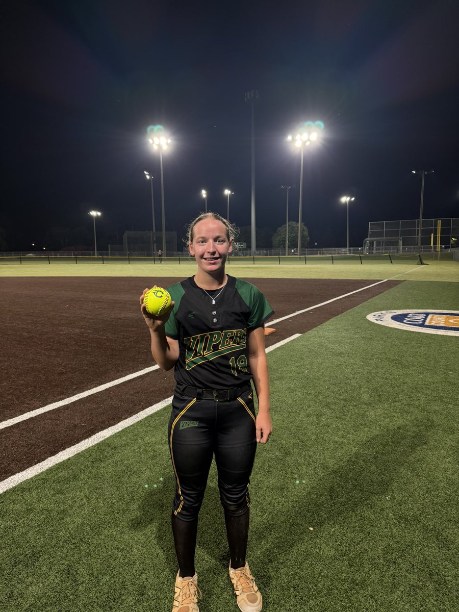 AtlantaVipers12's tweet photo. Bomb Squad this weekend 🐍💣 #bethestandard #controlthecontrollables @legacyshowcase1 @Harp_Reeves2030 @MakenzieB2030 @ReeseM2030 https://t.co/2ZXdP68Anl