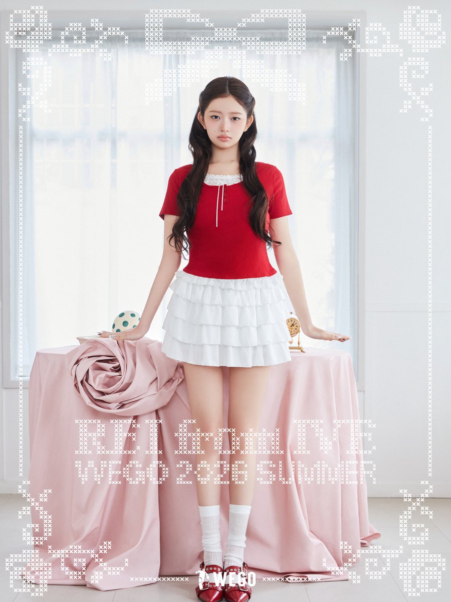 oricon's tweet photo. IVE・REI、ガーリーな新ビジュアル披露
「WEGO 2026 SUMMER」17日から展開
https://t.co/x5yxpqupWS

💕7000円以上購入でプレゼントGET
一部店舗でウィンドウ掲出＆大型パネルの設置 https://t.co/dntfW4UXd2