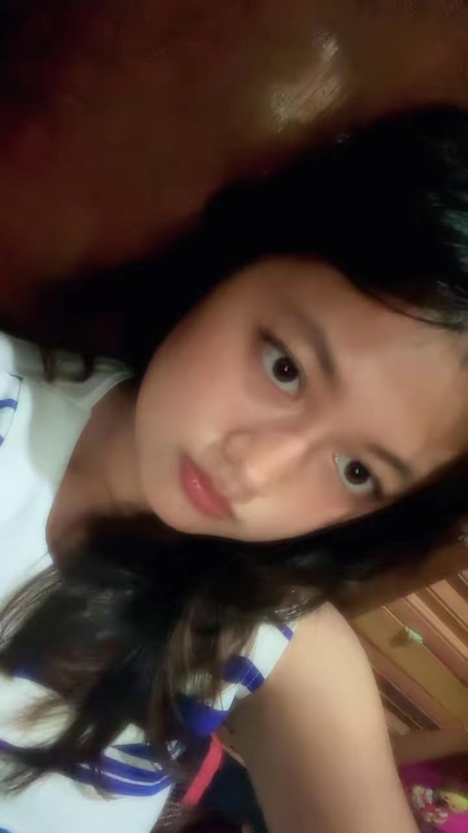 intannn tweet media