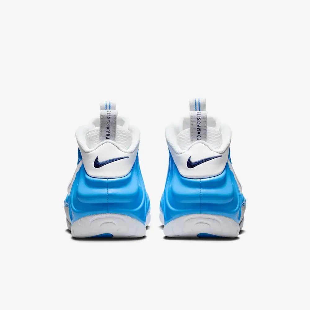 SneakerScouts's tweet photo. Nike Air Foamposite Pro 'University Blue' 

Available via @footlocker for $179.99 (retail  $240) #ad 

>>> https://t.co/RIoKnfgPWx https://t.co/s7LWGnHXr9