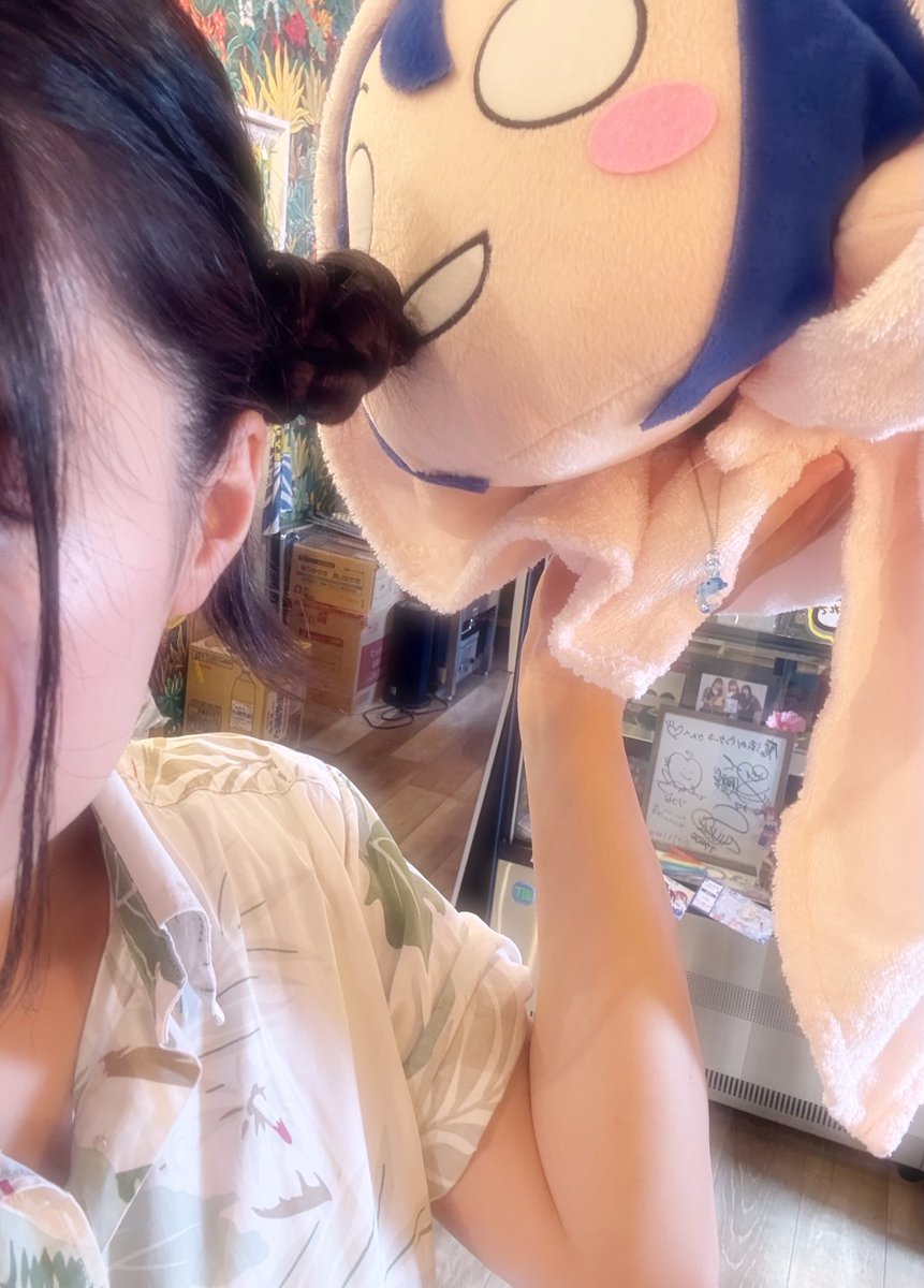 mahopan917's tweet photo. 善子玉とヨハネ玉😈🔮♡
⋯のつもり(   ◜ω◝  )←(不器用)

あ、、果南ちゃん、、
食べないで、、 :( ;´꒳`;)笑 

今日は3人でお出迎え⊂( ・ ̫・ )⊃🐬😈🔮 

#津島善子誕生祭2026 
#ヨハネ誕生祭2026 https://t.co/1dJio29P9J