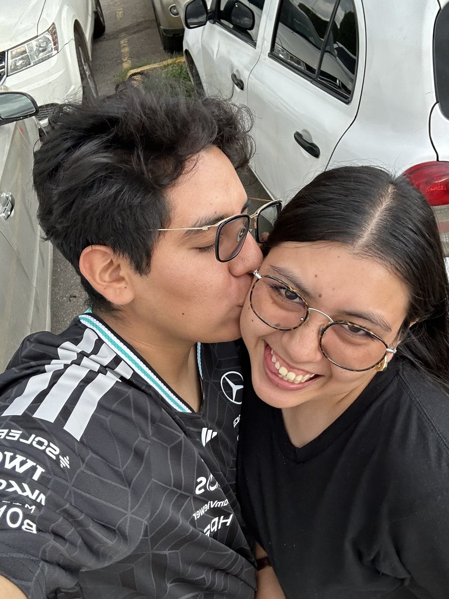 Diegorroy's tweet photo. Te amo mi amor!.❤️🥰 @Bere32357890 https://t.co/3bKrQwZXA8