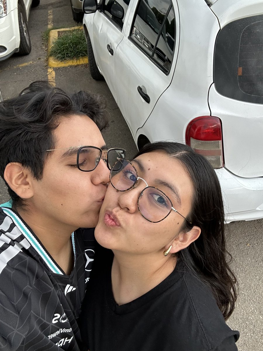 Diegorroy's tweet photo. Te amo mi amor!.❤️🥰 @Bere32357890 https://t.co/3bKrQwZXA8