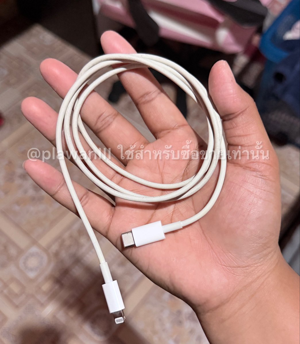 plawanIII's tweet photo. ส่งต่อสายชาร์จไอโฟน แท้ 
(Type c to lightning)
(ยาว 1 m) 550.- from 790  **ราคาต่อรองได้ค่ะ
ทำความสะอาดก่อนส่งให้ค่ะ 
ขอดูรูปเพิ่มเติมได้ค่ะใหม่มาก
ส่งแมสได้ 

#ส่งต่อสายชาร์จไอโฟน #ส่งต่อสายชาร์จ #สายชาร์จไอโฟน #ส่งต่อไอโฟน #สายชาร์จLightning https://t.co/R8OBc5v9c3