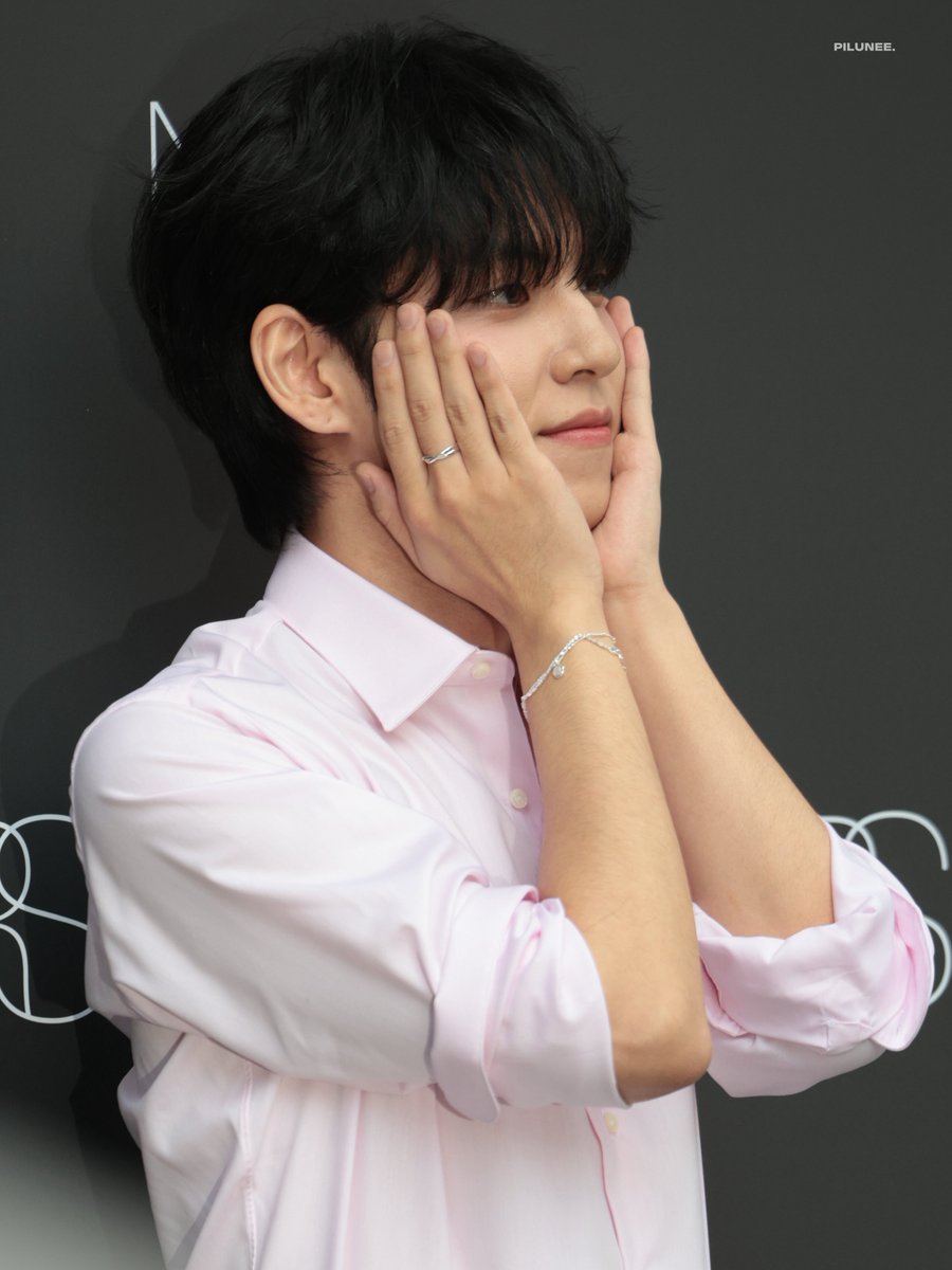 pilunee_'s tweet photo. 260713
#데이식스 #DAY6 #원필 #WONPIL https://t.co/uuQpZpiDvn